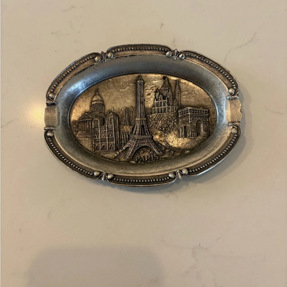 Vintage Paris made in France ash tray/trinket dish